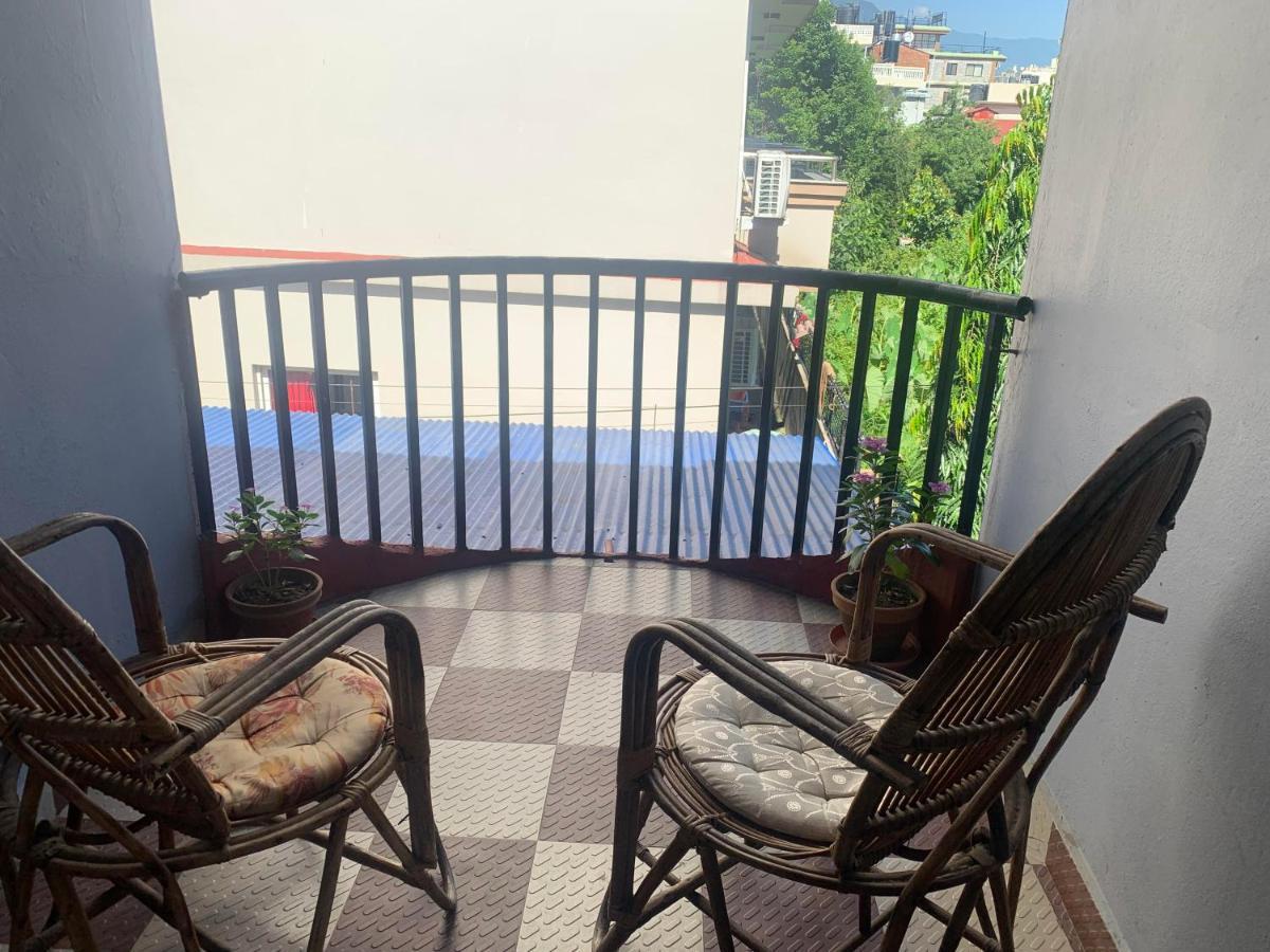 Hotel Peace Ganga Inn 포카라 외부 사진