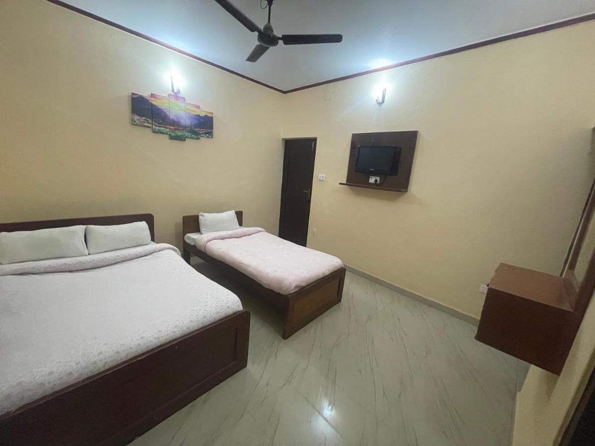 Hotel Peace Ganga Inn 포카라 외부 사진