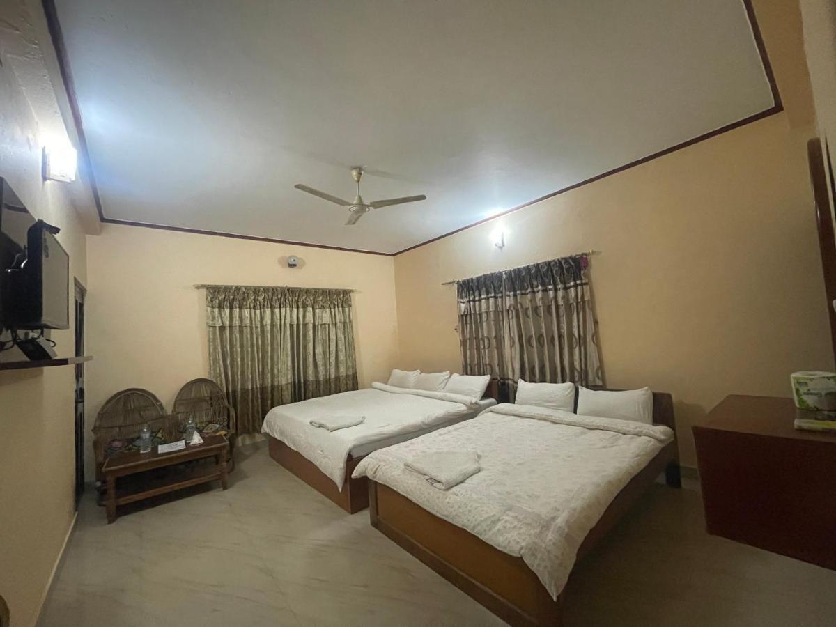 Hotel Peace Ganga Inn 포카라 외부 사진