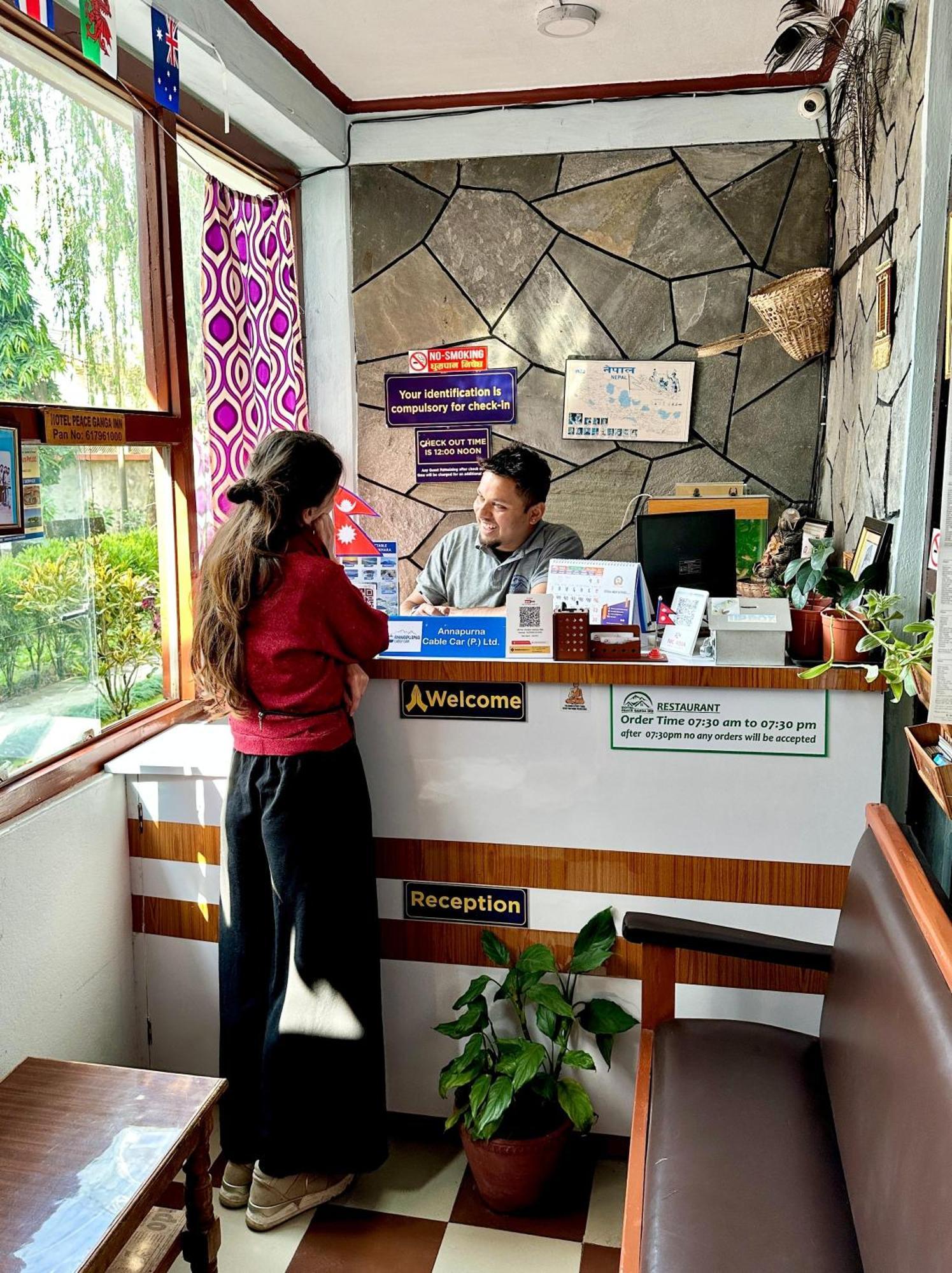 Hotel Peace Ganga Inn 포카라 외부 사진